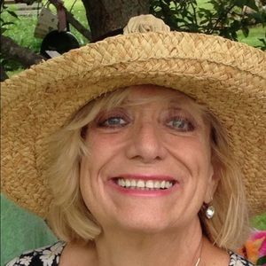 Meet your Posher, Jeanine